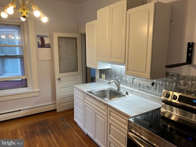 Primary Photo - 221 S Reading Ave