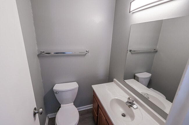 Building Photo - 1335 N 20th St