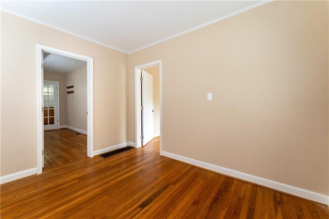 Building Photo - 1387 Church St