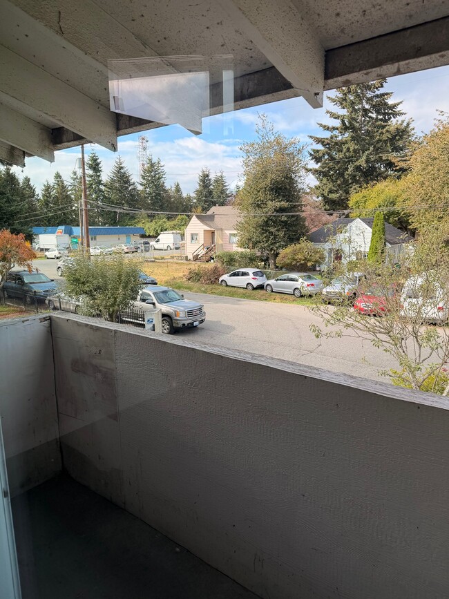 Building Photo - 10836 1st Ave SW
