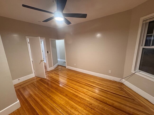 Building Photo - 42 Lucerne St