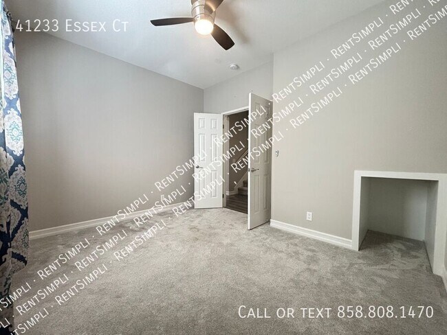 Building Photo - 41233 Essex Ct