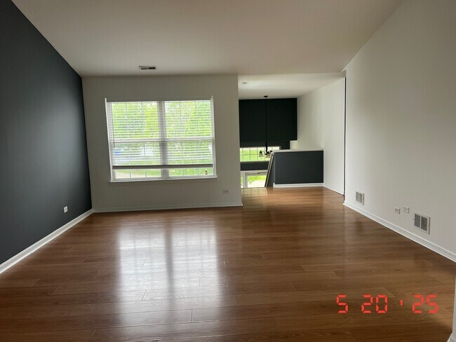 Building Photo - 1429 Meadowsedge Ln
