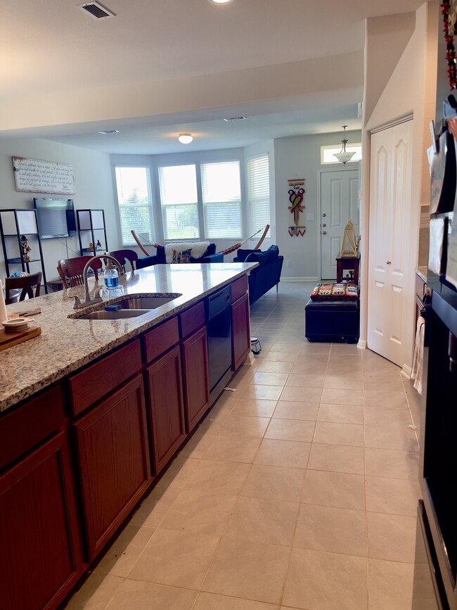 Building Photo - 588 Ferrule Dr
