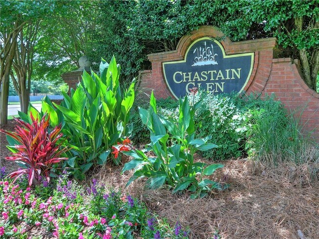 Building Photo - 3527 Chastain Glen Ln NE