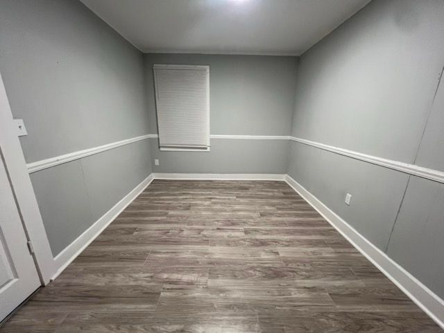 Building Photo - 3871 Northview Dr
