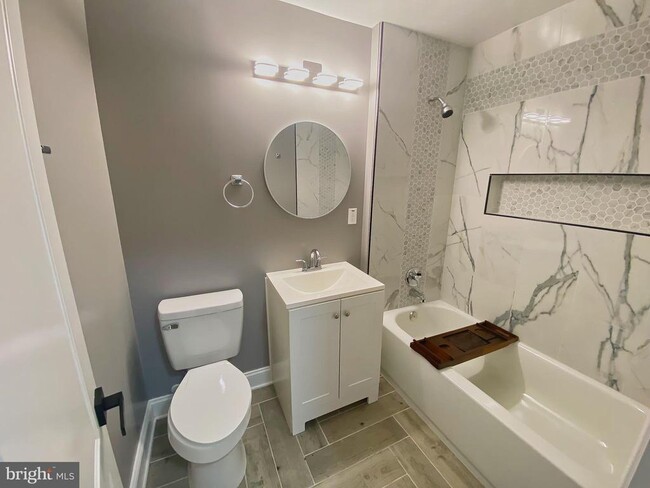 Building Photo - 1604 Cliftview Ave