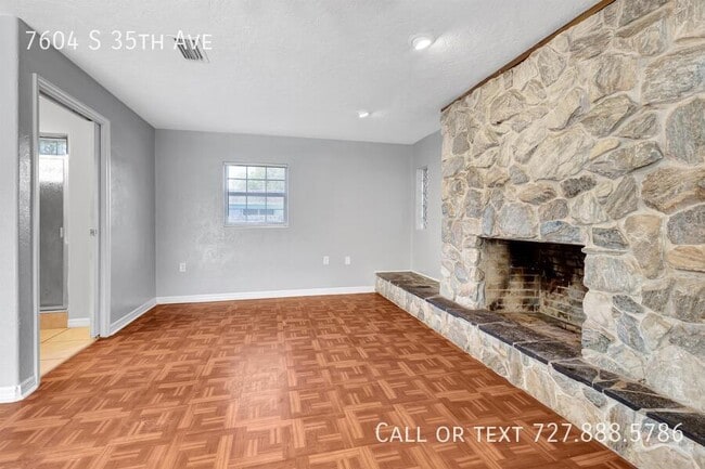 Building Photo - 7604 S 35th Ave