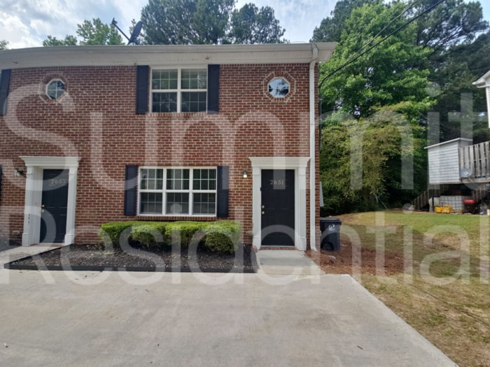 Building Photo - 2651 Parkside Way SW