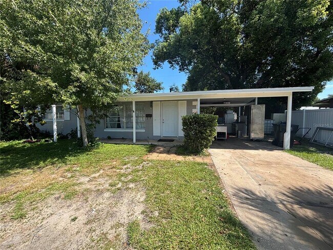 Primary Photo - 935 Grey Oak Ct