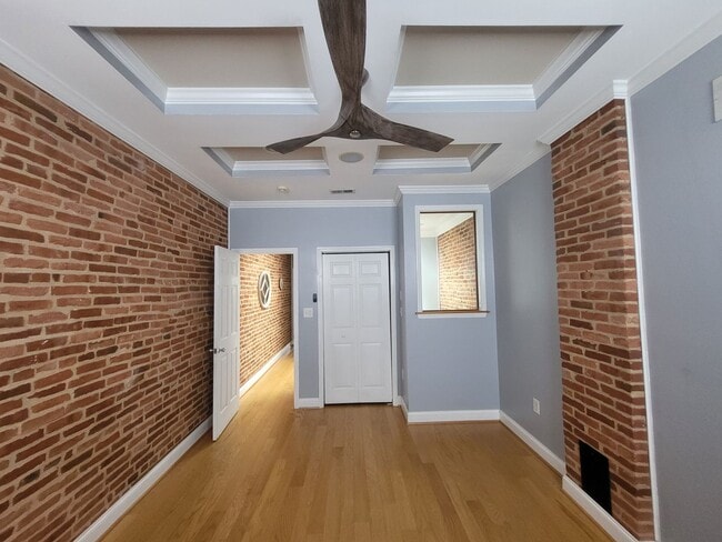 Building Photo - 2316 E Fayette St