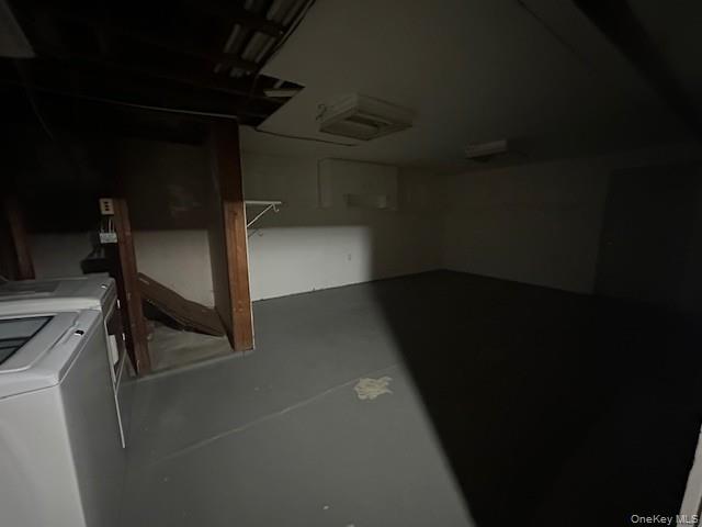 Building Photo - 44 Church St