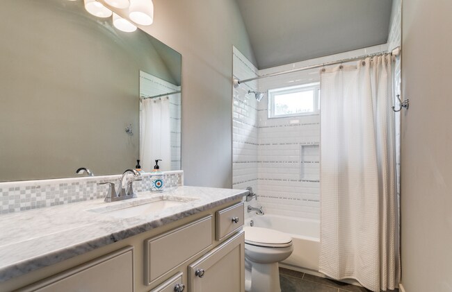 Building Photo - LUXURY ALAMO HEIGHTS 4-BEDROOM BY DABNEY HOMES