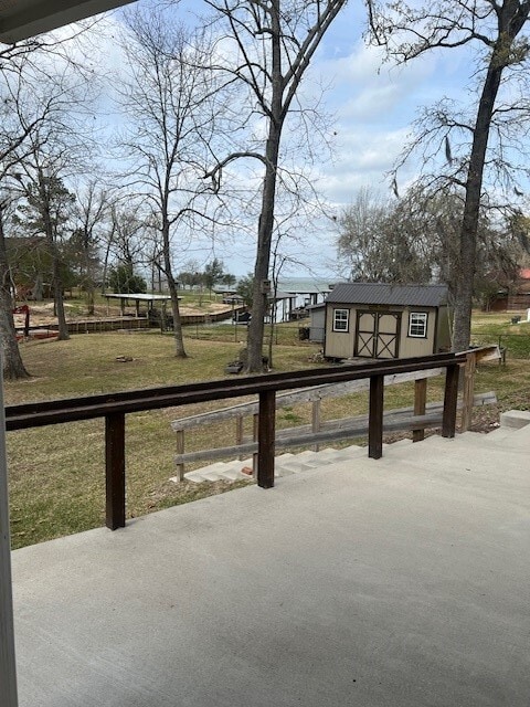 Building Photo - 411 Resort Dr