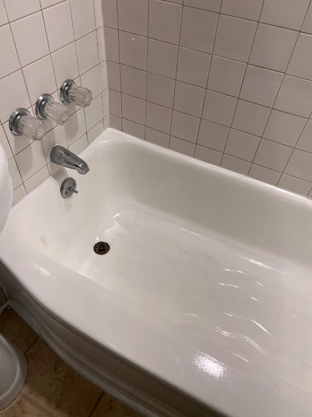 Building Photo - 1200 W 10th St