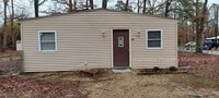 Building Photo - 3 Bed Bungalow in Millville. Eligible for ...