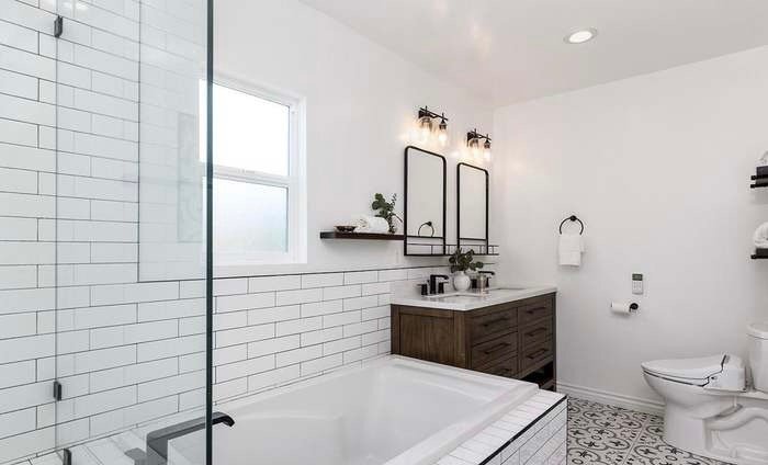 Building Photo - 3270 Hermanos St