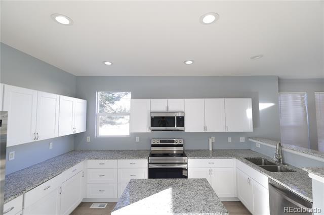 Building Photo - 15612 E 96th Way