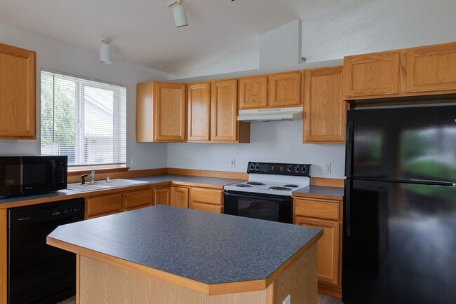Building Photo - 1510 N Madson Ln