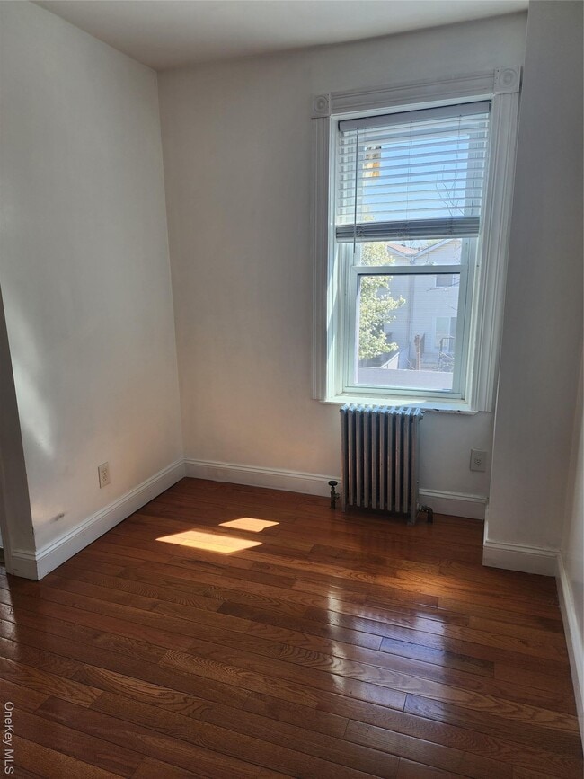 Building Photo - 11 Coonley Ct