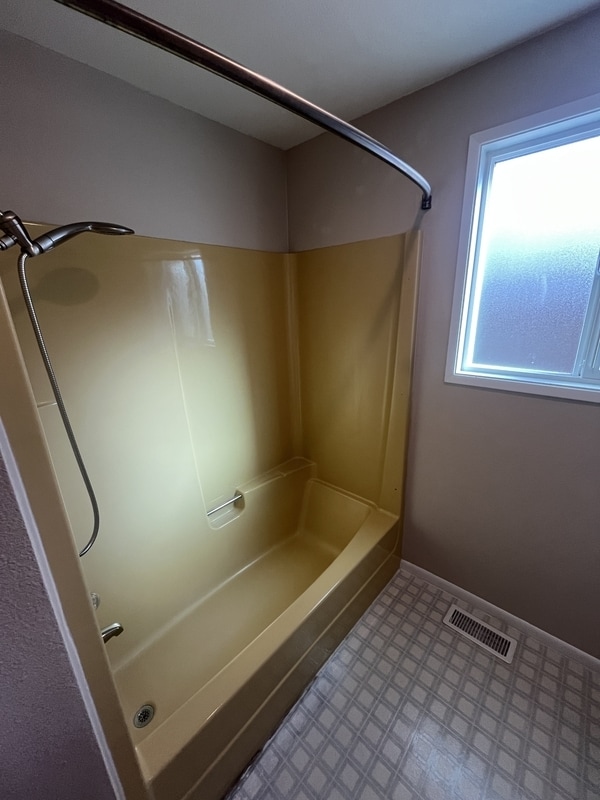 Building Photo - 841 Garden Dr