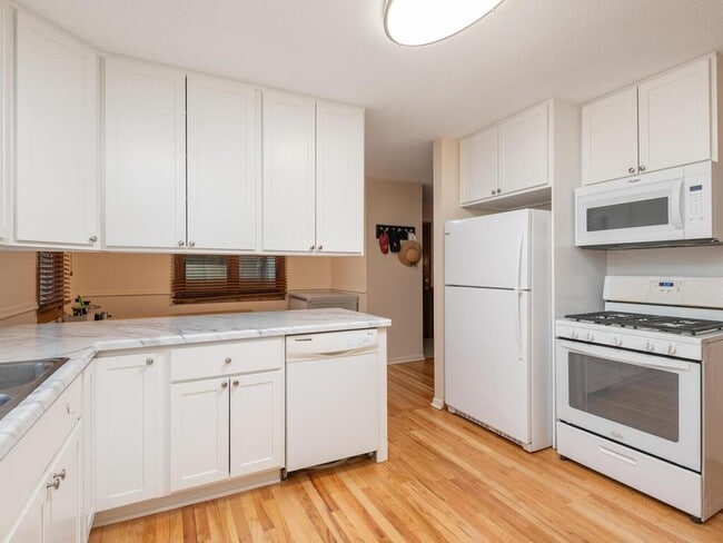 Building Photo - 6321 Wilryan Ave