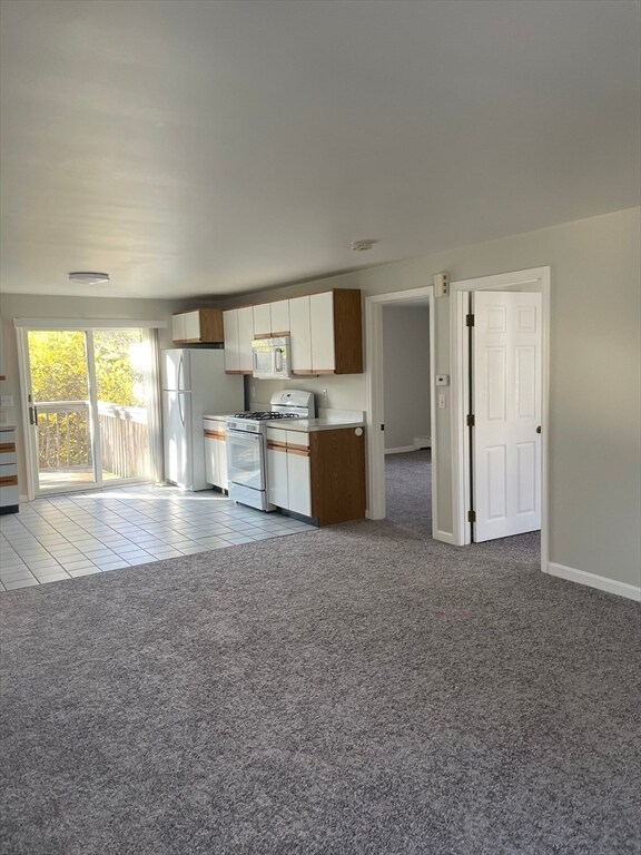 Building Photo - 19 Hart St