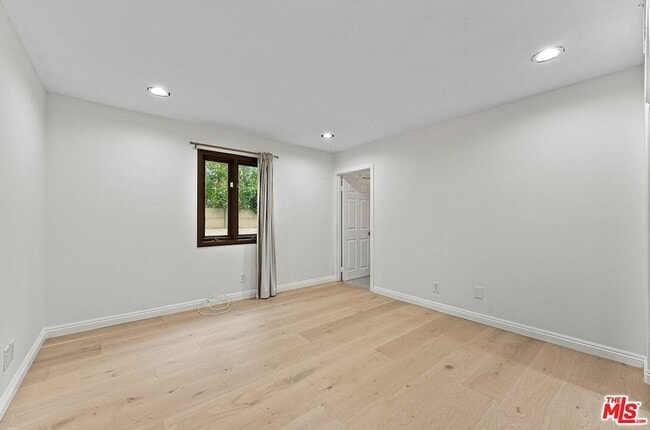 Building Photo - 15123 Greenleaf St