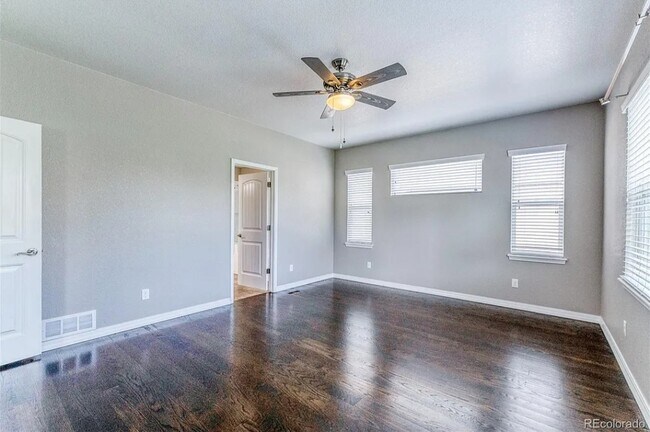 Building Photo - 495 Pasada Way