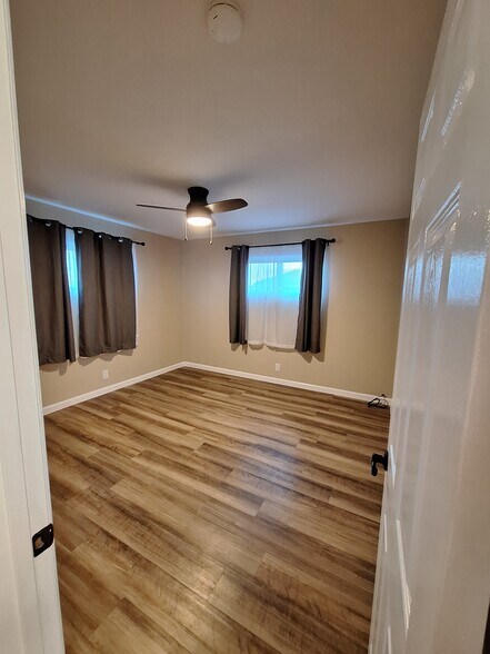 Master Bedroom - 1410 E St