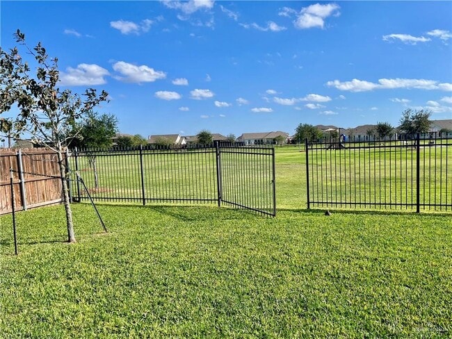 Building Photo - 5109 Lost Creek Ln