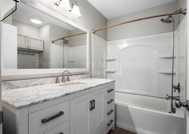 Building Photo - 1209 N 29th St