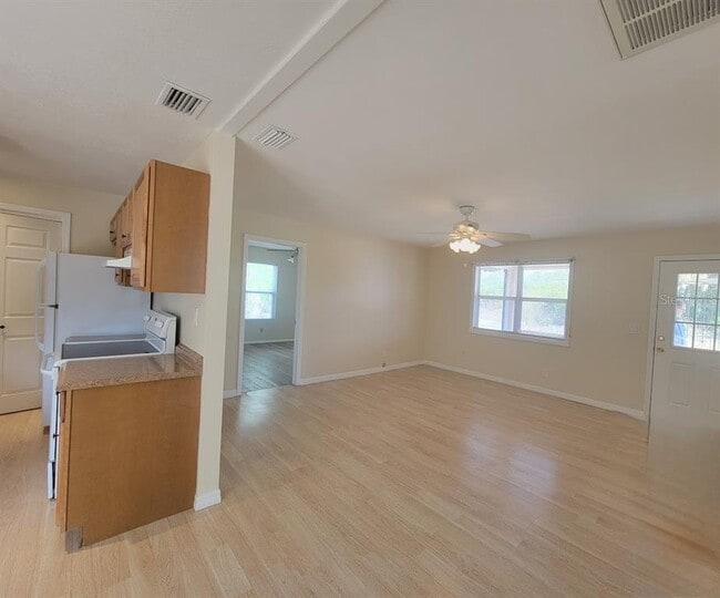 Building Photo - 1099 Riggs St