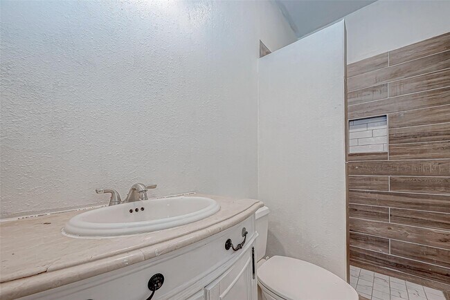 Building Photo - 7422 Avenue I