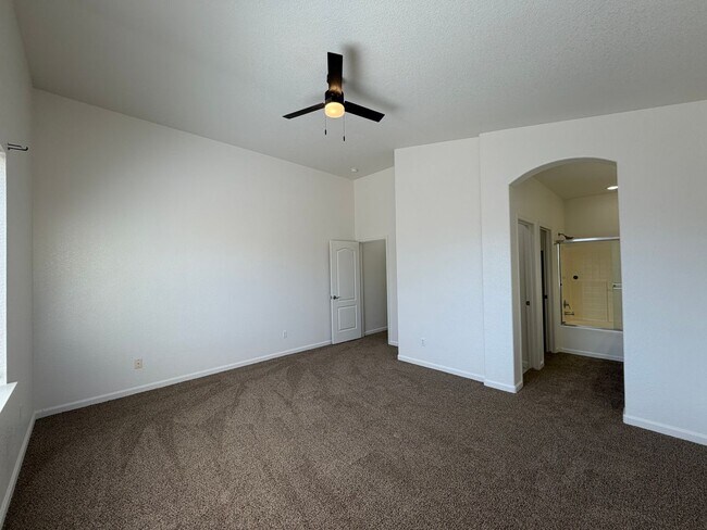 Building Photo - 1719 Short Oak Ct