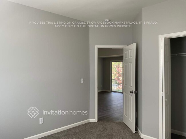 Building Photo - 1306 Waymar Way SW