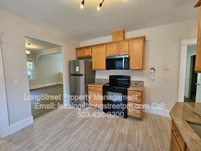 Building Photo - 1749 SE 46th Ave