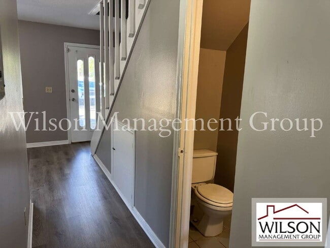 Building Photo - 2810 Kilgore St