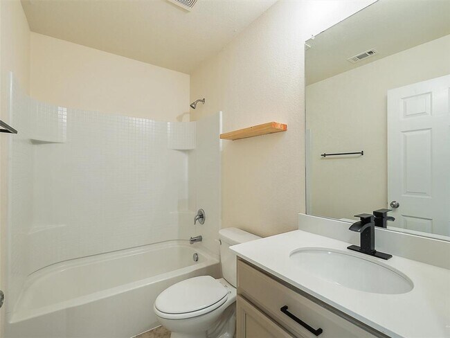 Building Photo - 1728 Trace Dr