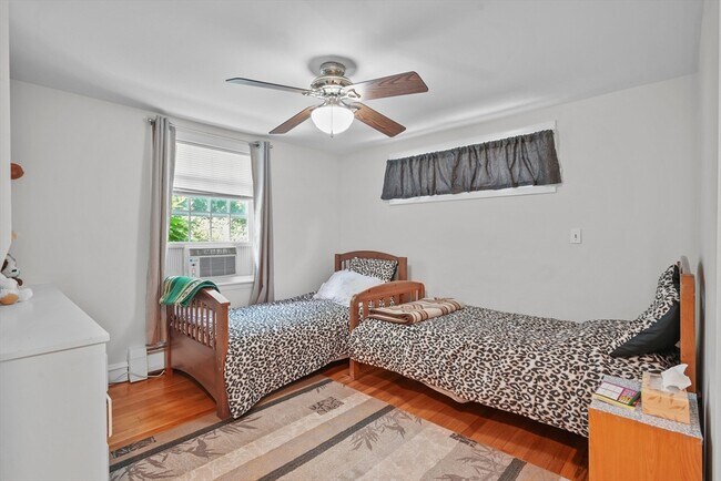 Building Photo - 26 Melanie Cir