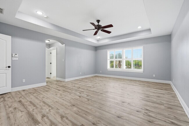 Building Photo - 47 Dominica Ct