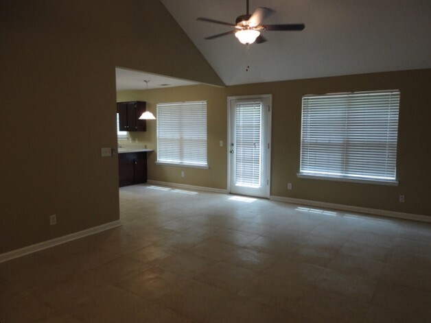 Building Photo - 240 Fontenot Dr