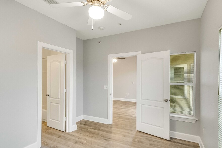 Bedroom - 1901 Crossing Pl