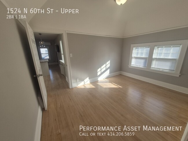 Building Photo - Cozy 2BD/1BA Washington Heights Upper