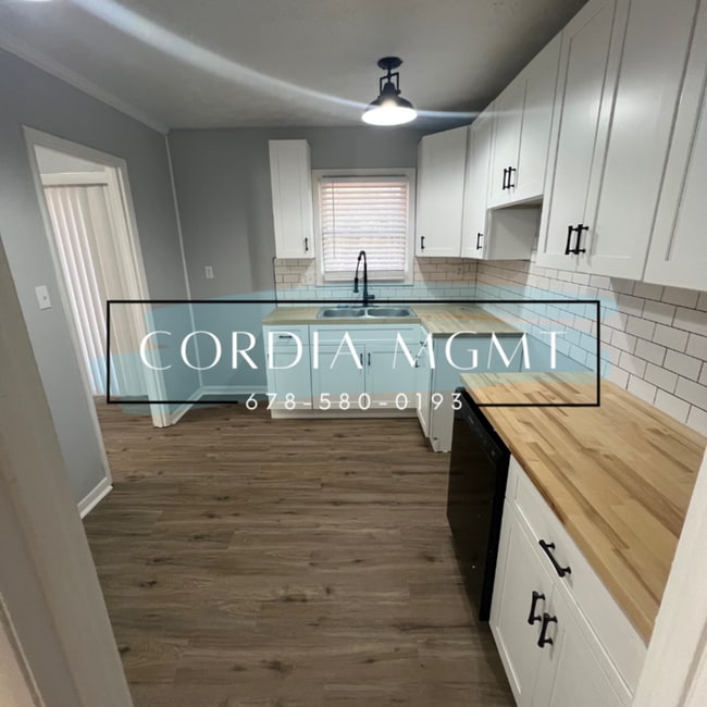 Building Photo - A Modern Living in Riverdale Must See 4Bed and 3Bath