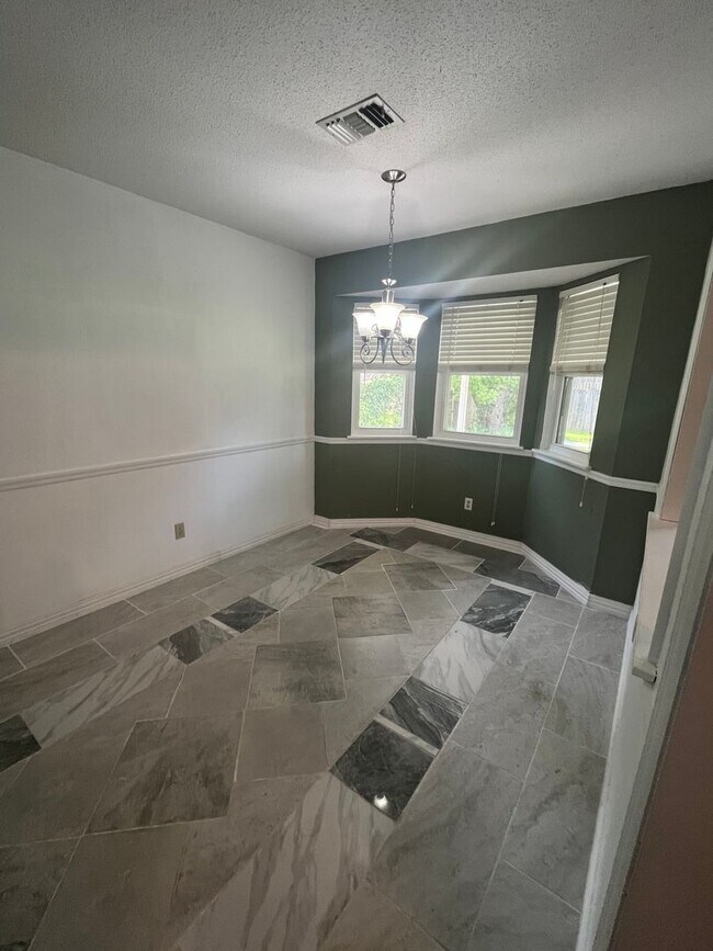 Building Photo - Sherwood Rental