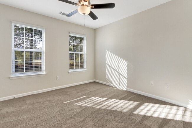 Building Photo - 114 Egrets Way Ln