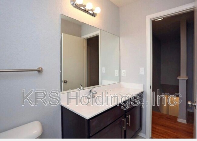 Building Photo - 4106 Newsome Dr