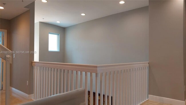 Building Photo - 1115 N 17th Ave