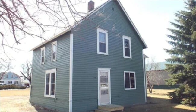 Building Photo - 408 State Ave E